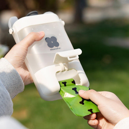 Dog Water Bottle: Stylish Hydration & Clean-Up On-the-Go! - Mewoofun Australia